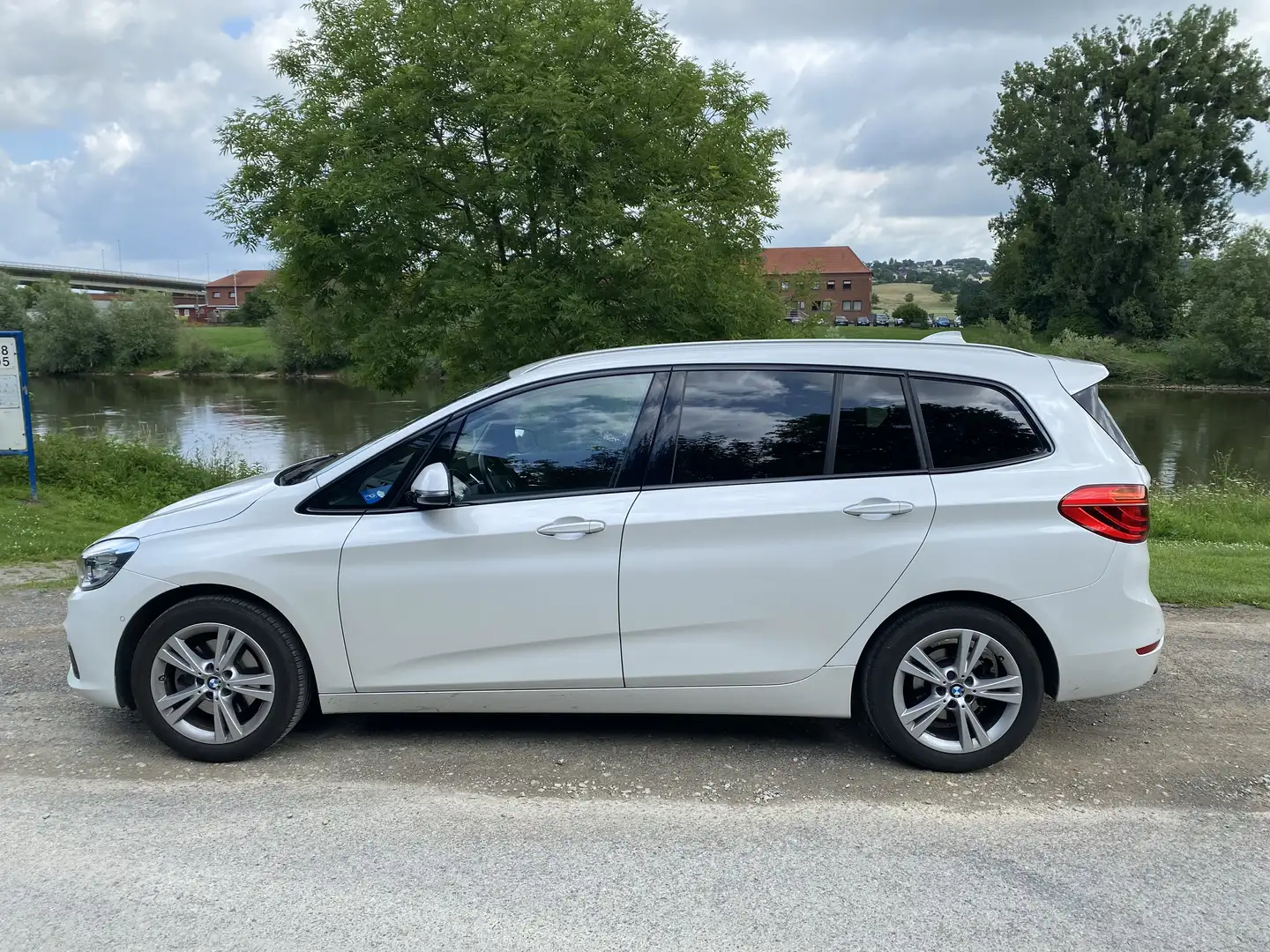 BMW 218 Luxury Line Weiß - 1