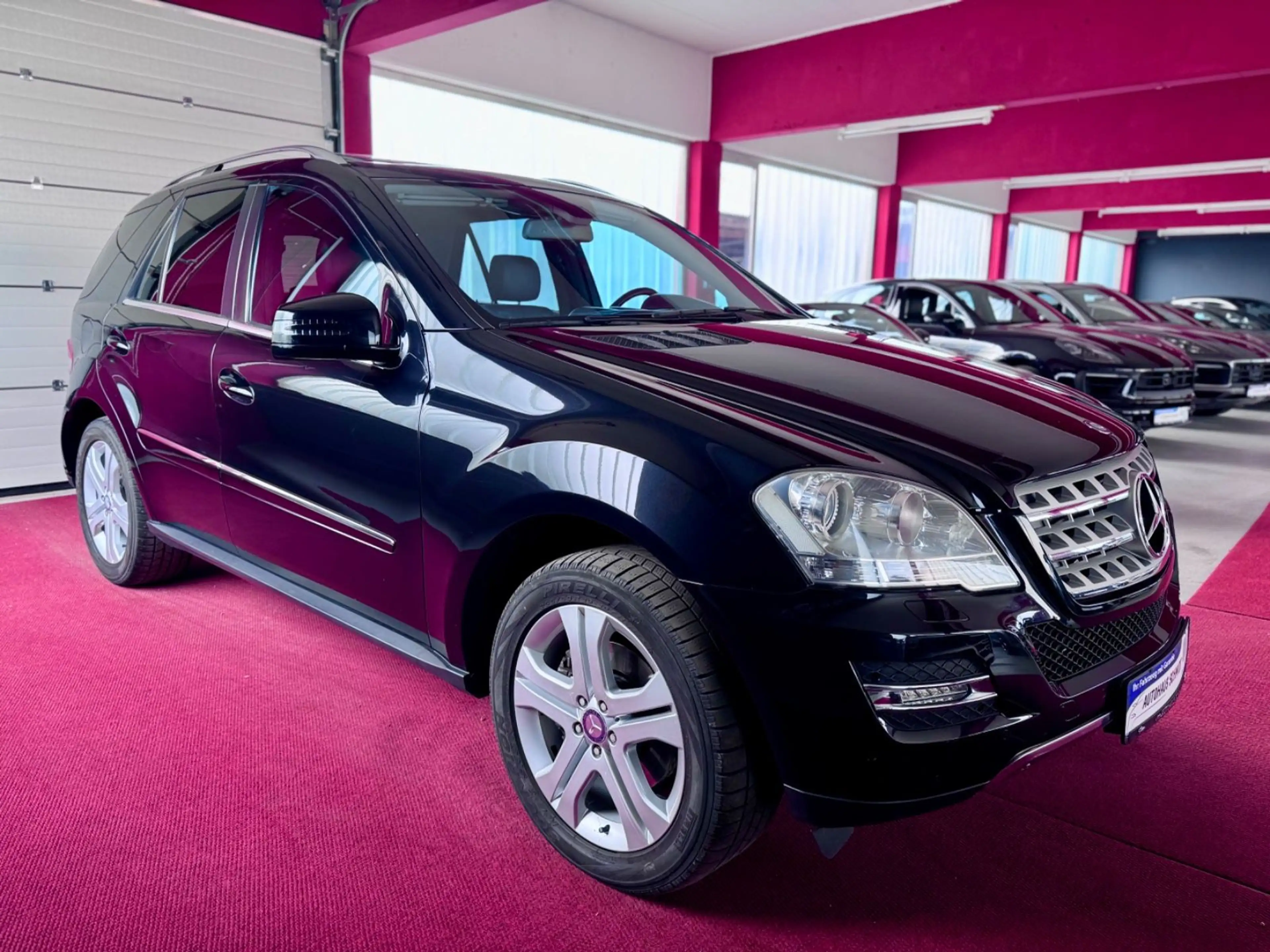 Mercedes-Benz ML 350 CDI 4Matic Sportpaket Glasdach Airmatic 19 — photo 2