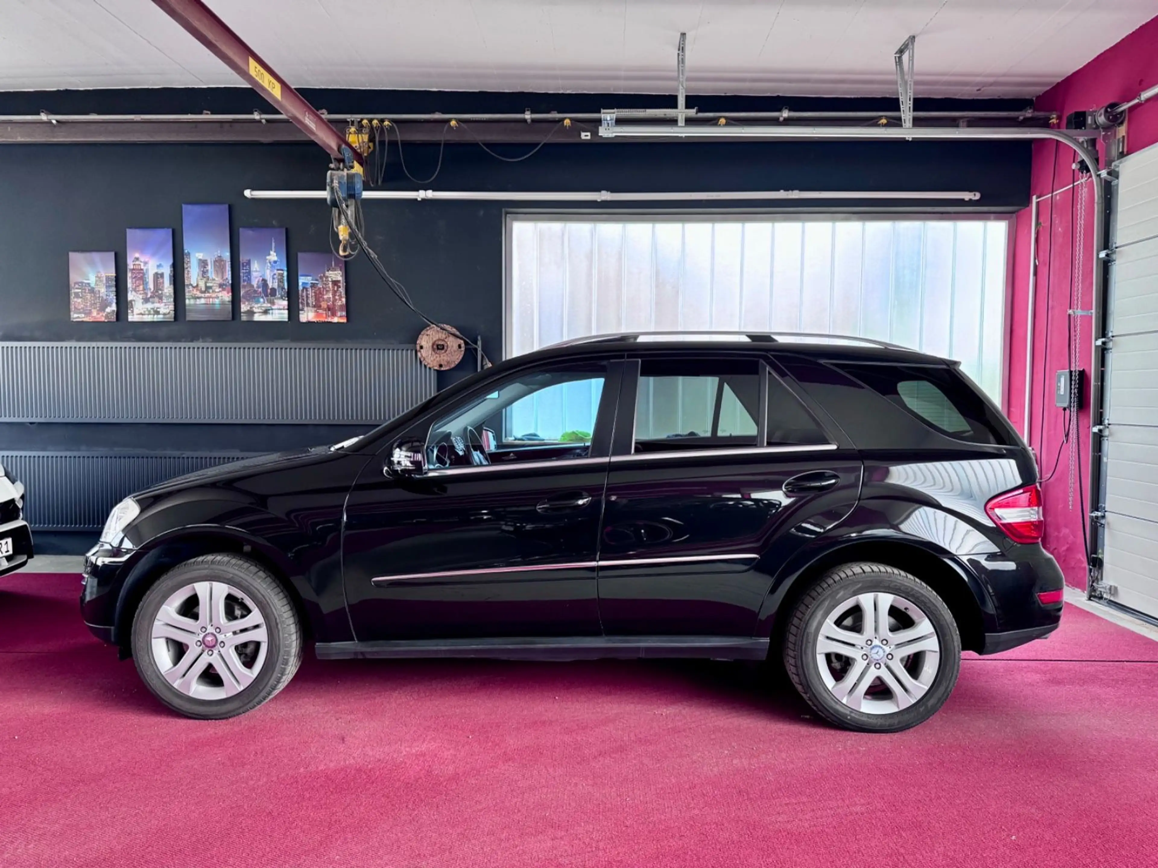 Mercedes-Benz ML 350 CDI 4Matic Sportpaket Glasdach Airmatic 19 — photo 9