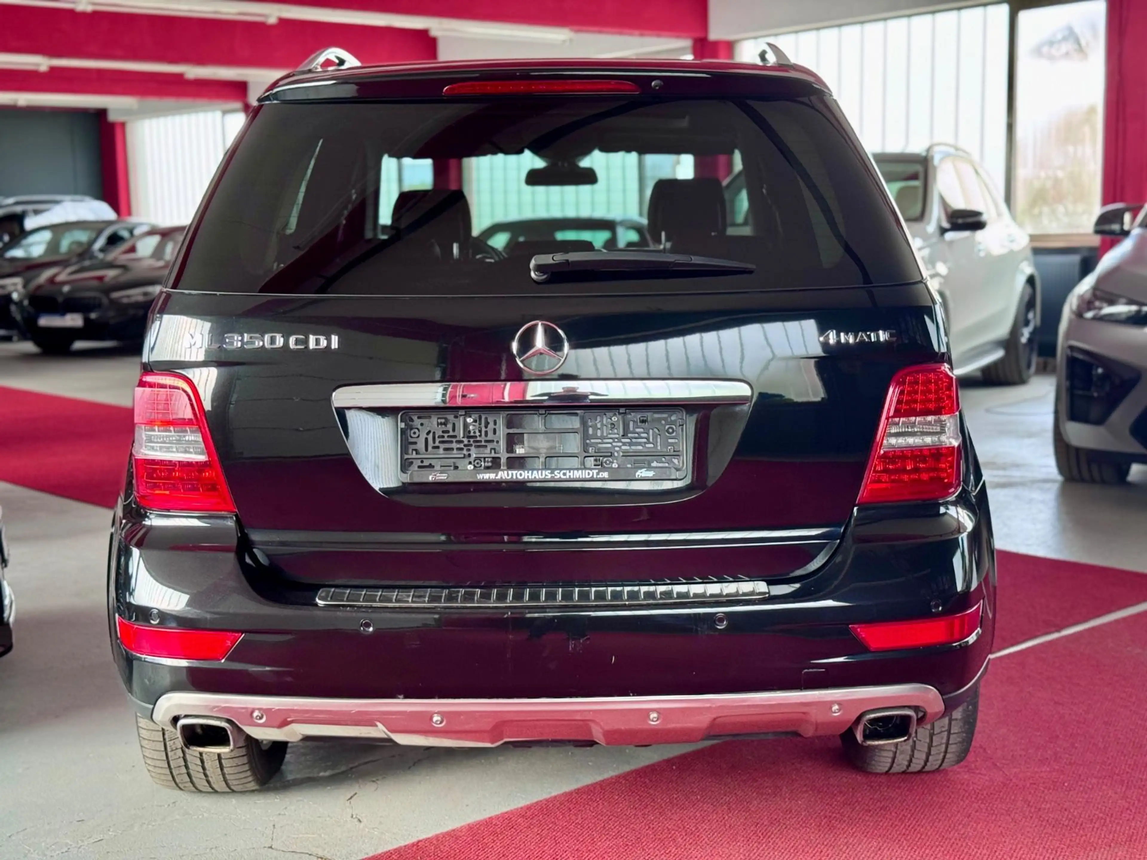 Mercedes-Benz ML 350 CDI 4Matic Sportpaket Glasdach Airmatic 19 — photo 7