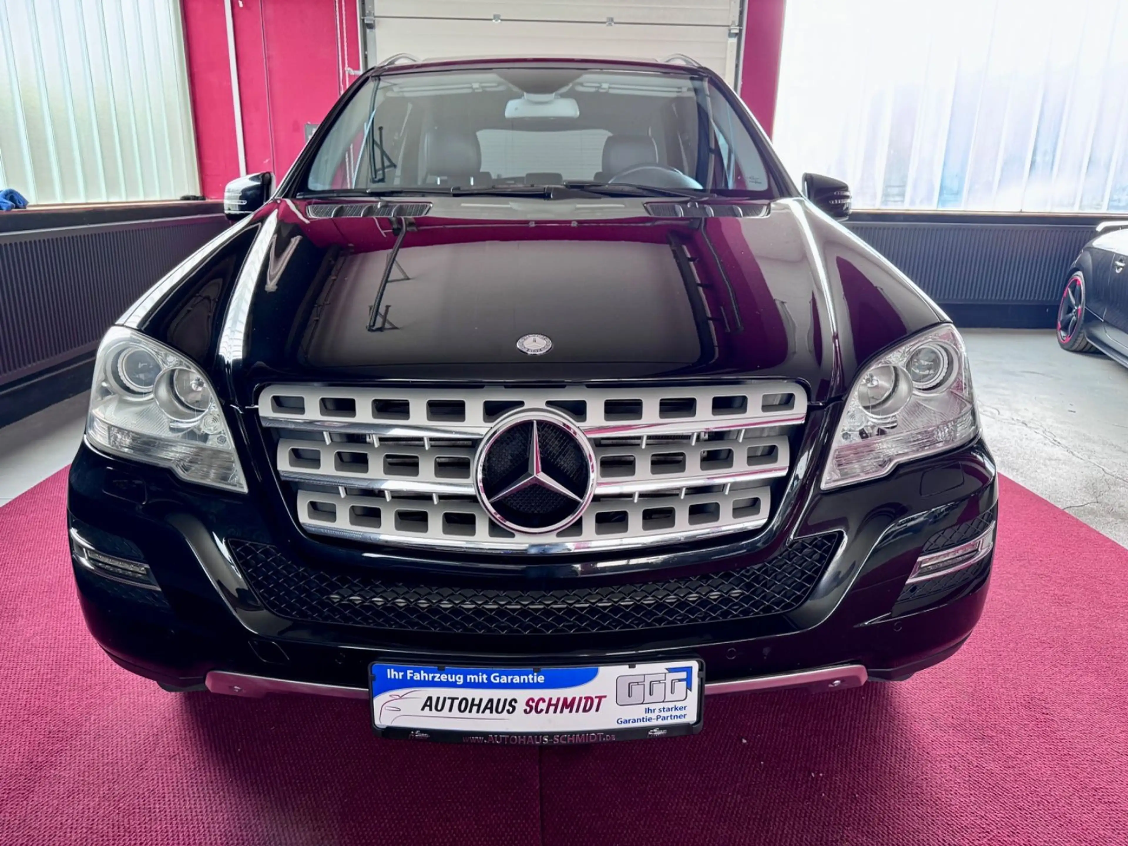 Mercedes-Benz ML 350 CDI 4Matic Sportpaket Glasdach Airmatic 19 — photo 4