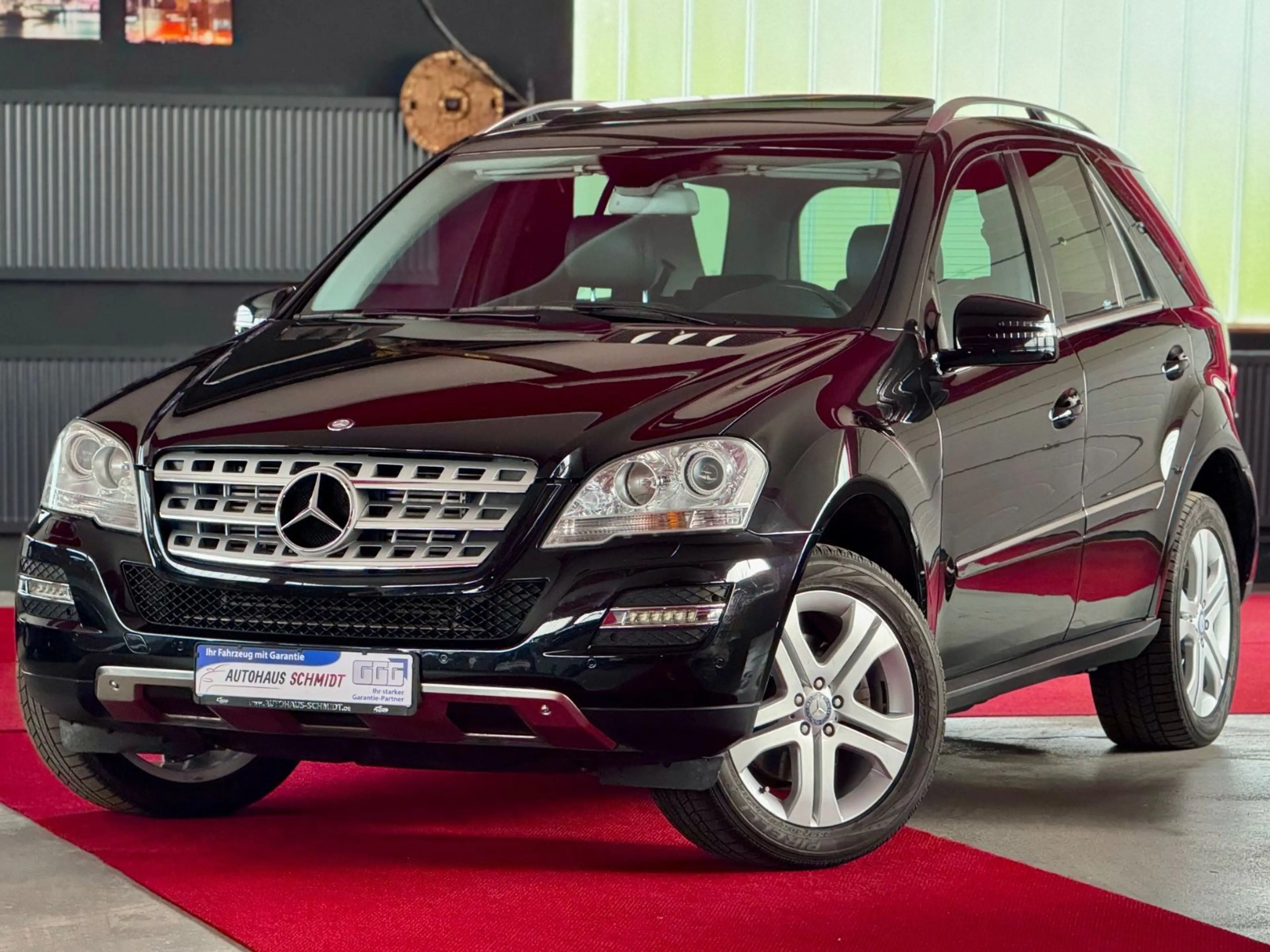 Mercedes-Benz ML 350 CDI 4Matic Sportpaket Glasdach Airmatic 19