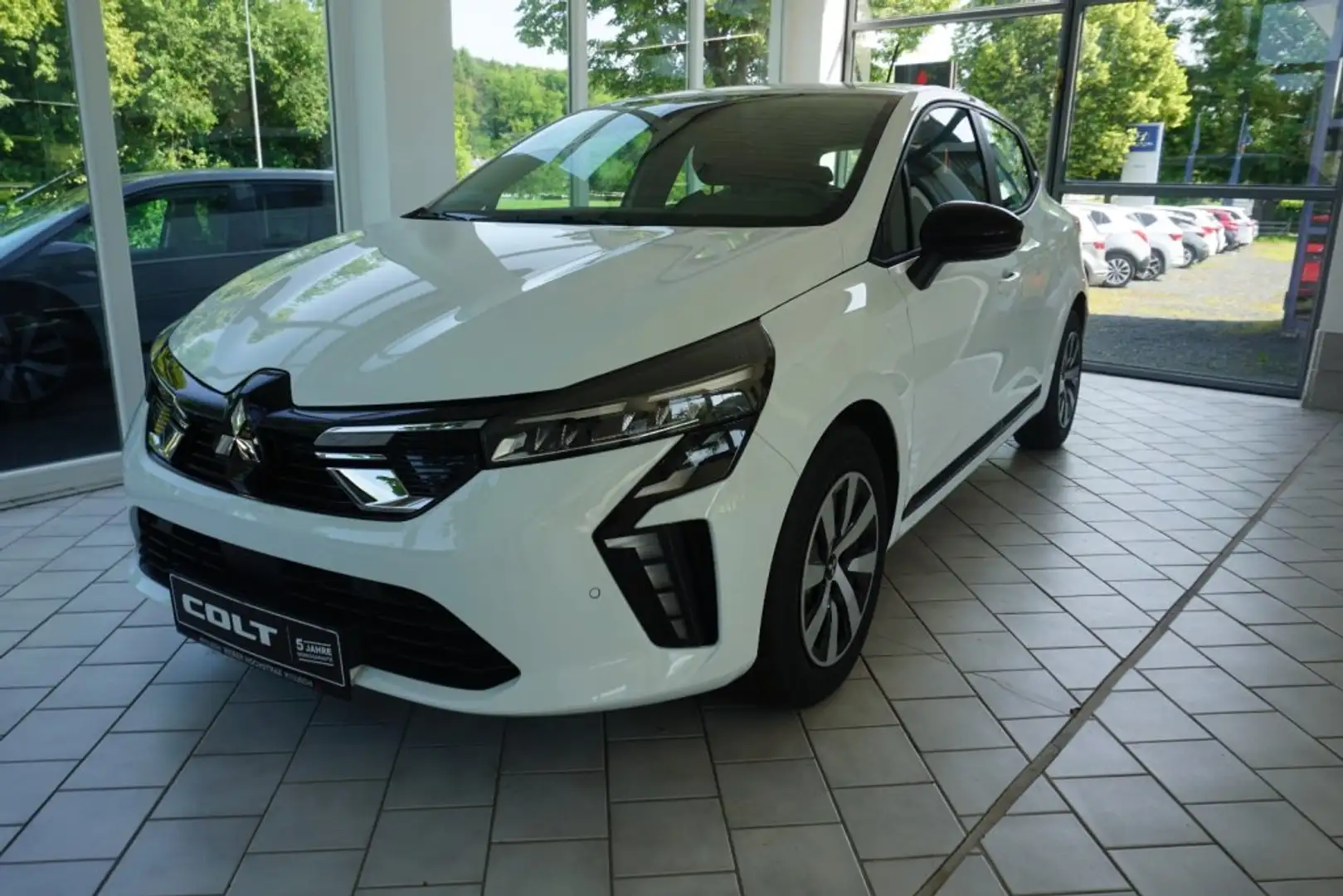 Mitsubishi Colt 1,0 MPI Turbo Invite C 25 Blanc - 1