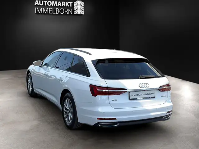 Audi A6 view 9