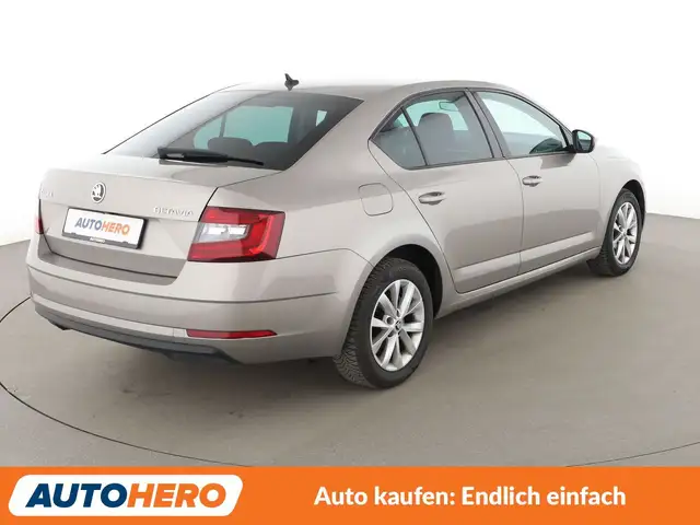 Skoda Octavia view 6