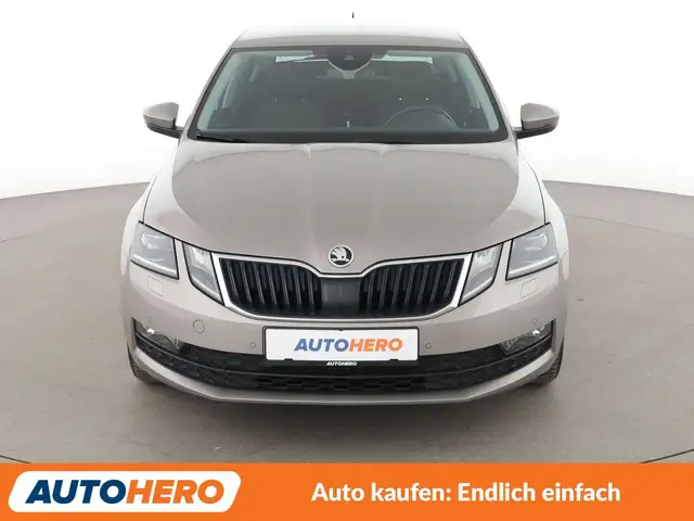 Skoda Octavia view 9