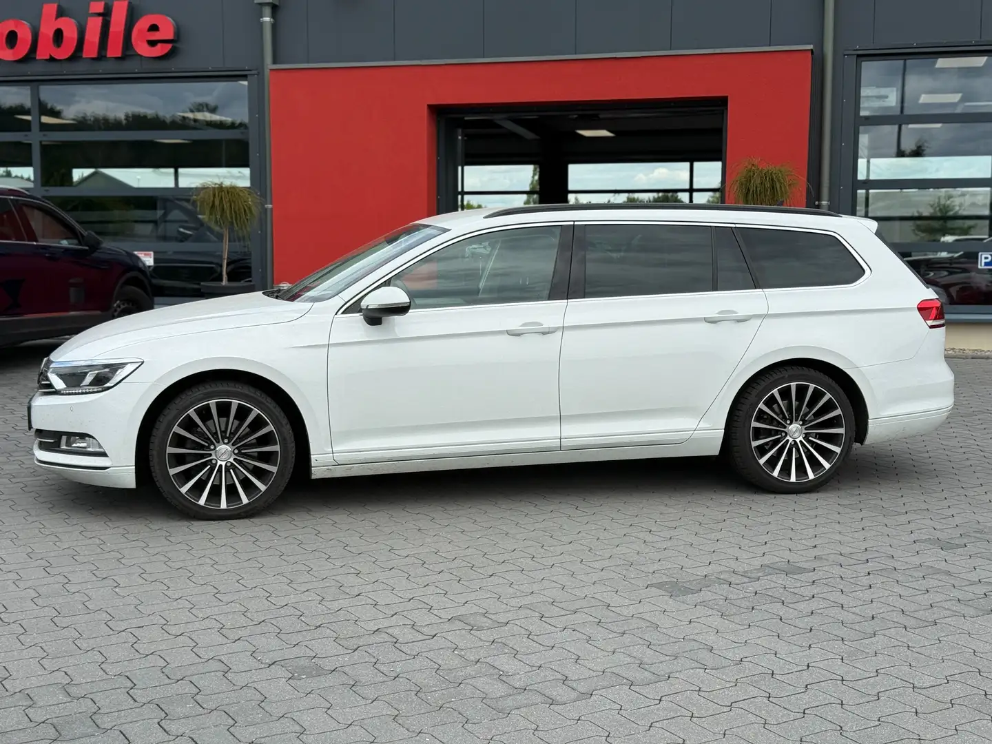 Volkswagen Passat Variant 2.0 TDI DSG Comfort*nur 71.900 km*NAVI18Zoll*LED* White - 2
