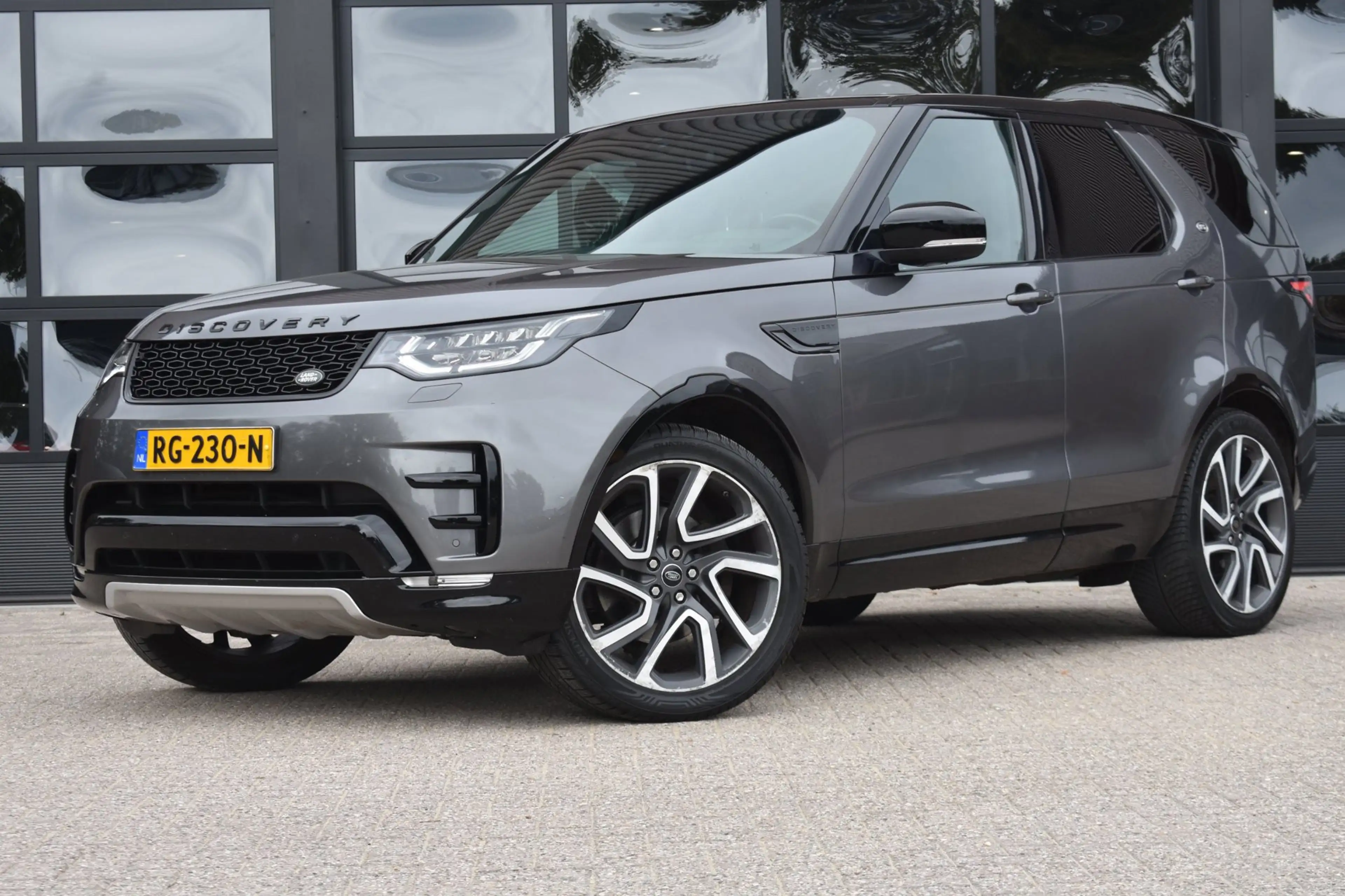 Land Rover Discovery 3.0 Td6 HSE Luxury '17 Leder LED Clima NAvi Cruise