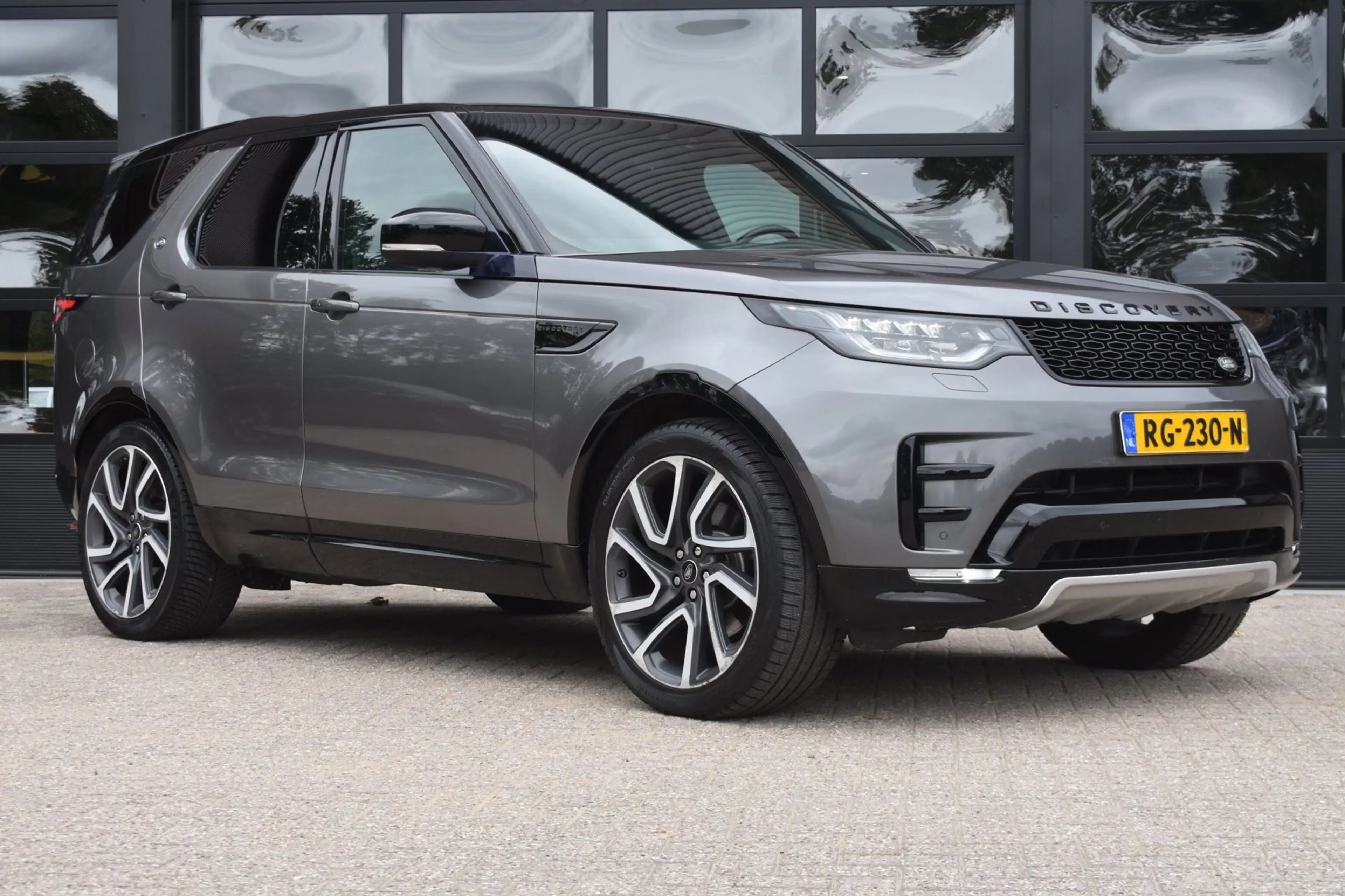 Land Rover Discovery 3.0 Td6 HSE Luxury '17 Leder LED Clima NAvi Cruise — photo 7