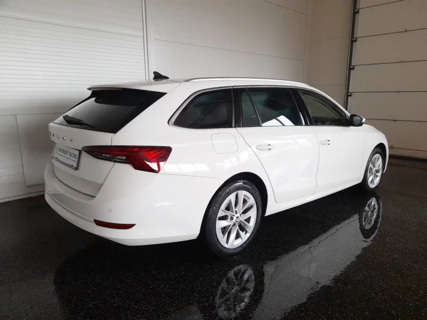 Skoda Octavia Combi STYLE 2,0 TDI DSG *LED & DYN BLINKER / HEAD-UP / VIRTUELL / NAVI / ACC / MEMORY SPORTSITZE / KEYLESS* Weiß - 2