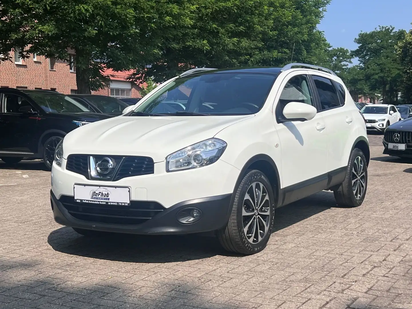 Nissan Qashqai I-Way 4X4 Pano Automatik Navi Weiß - 2