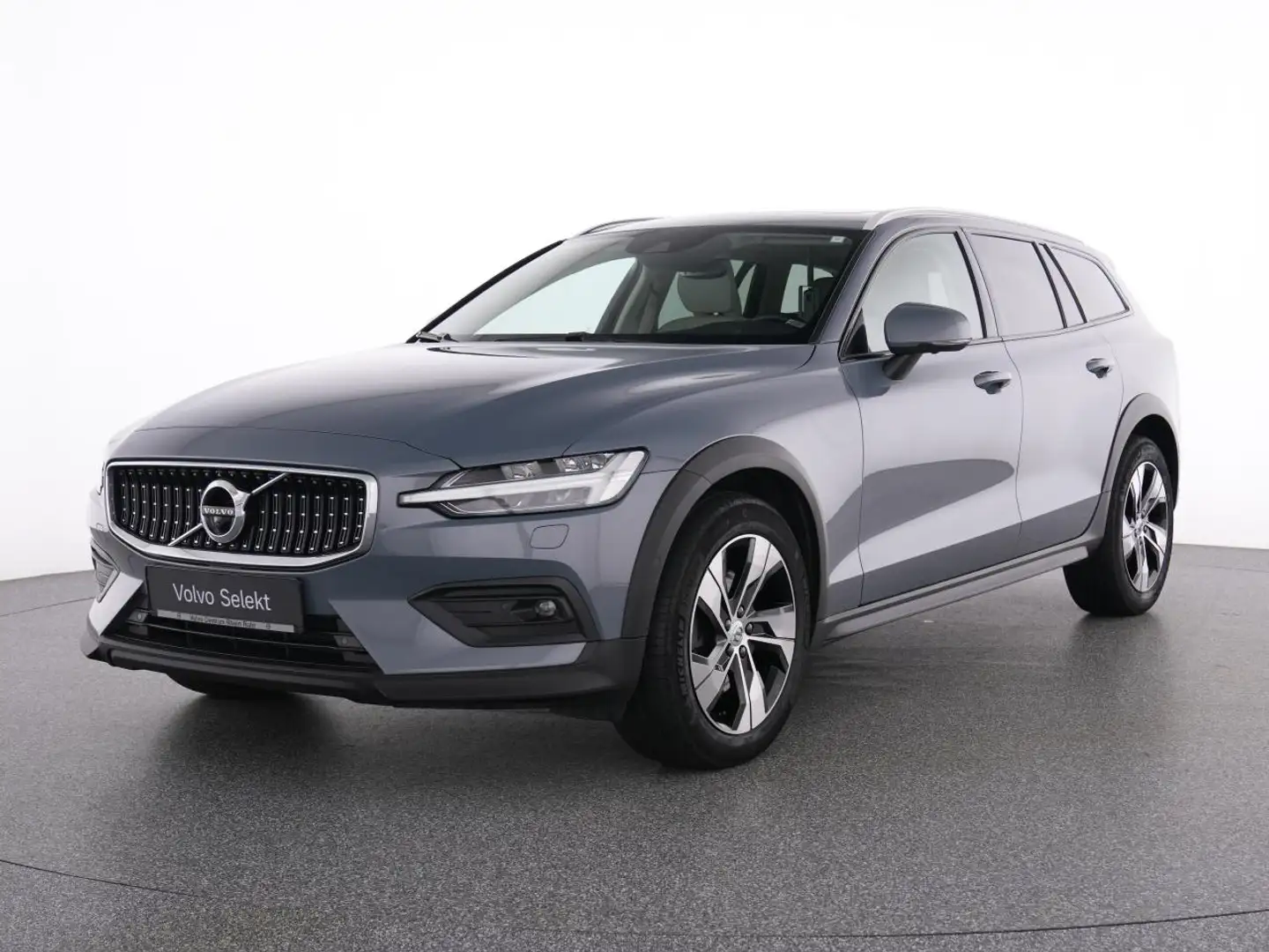 Volvo V60 Cross Country B4 AWD Pro+360°+WINTERPAK Grau - 2