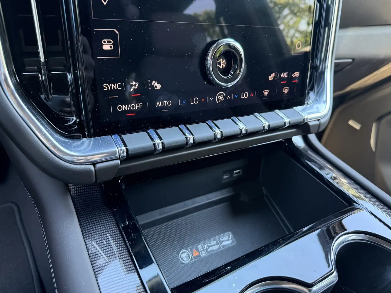 GMC Yukon снимка GMC Yukon
