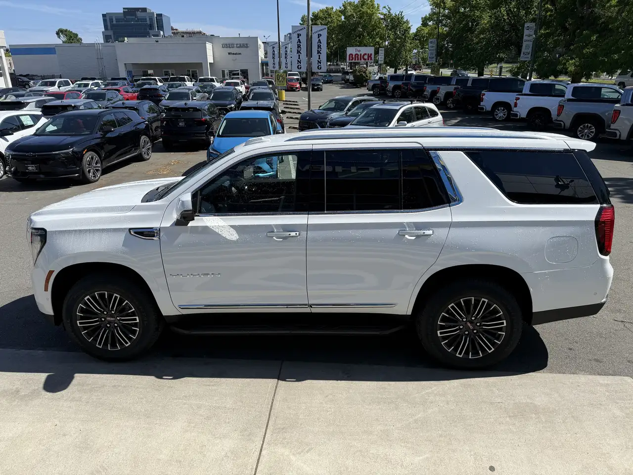 GMC Yukon снимка GMC Yukon