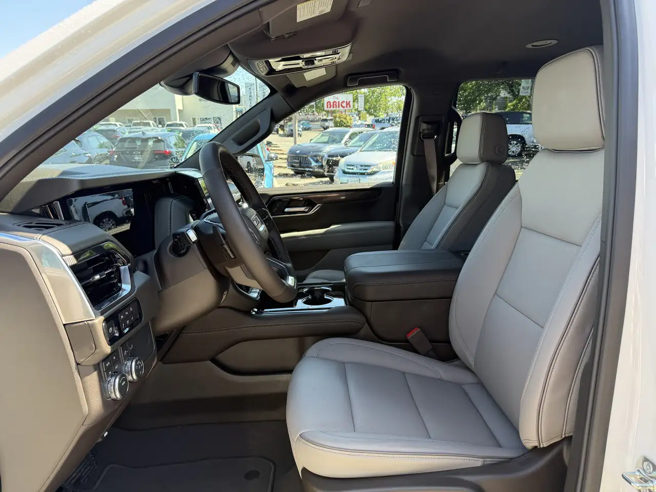 GMC Yukon снимка GMC Yukon