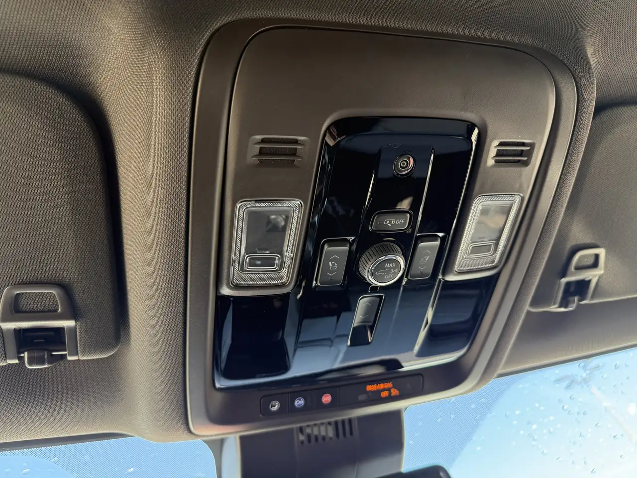 GMC Yukon снимка GMC Yukon
