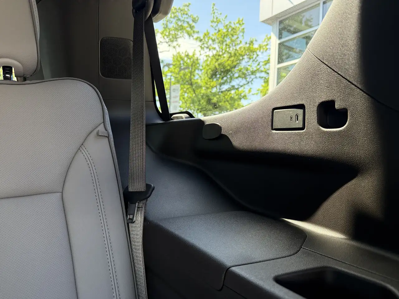 GMC Yukon снимка GMC Yukon