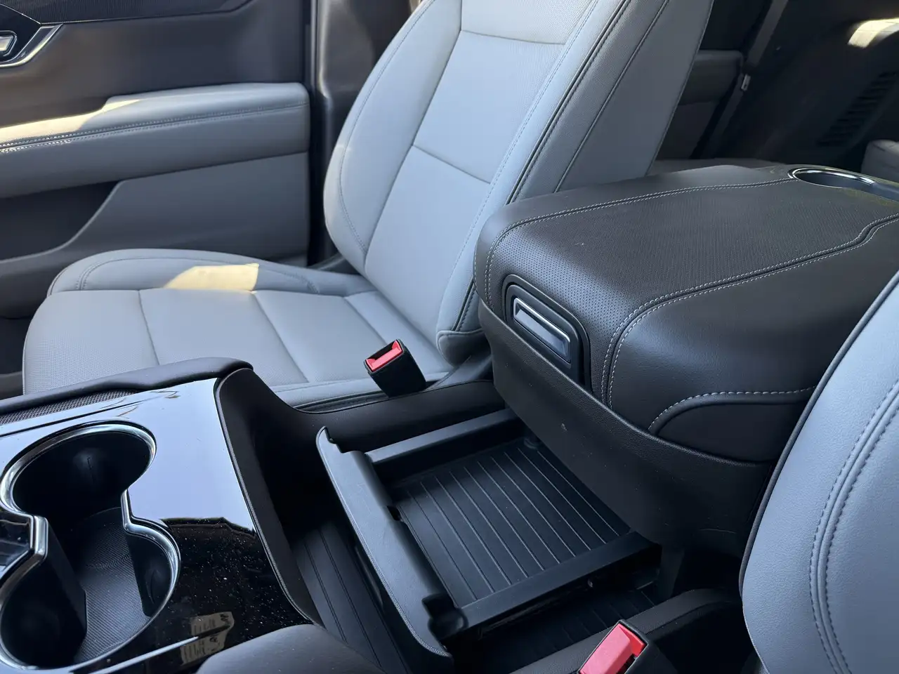 GMC Yukon снимка GMC Yukon