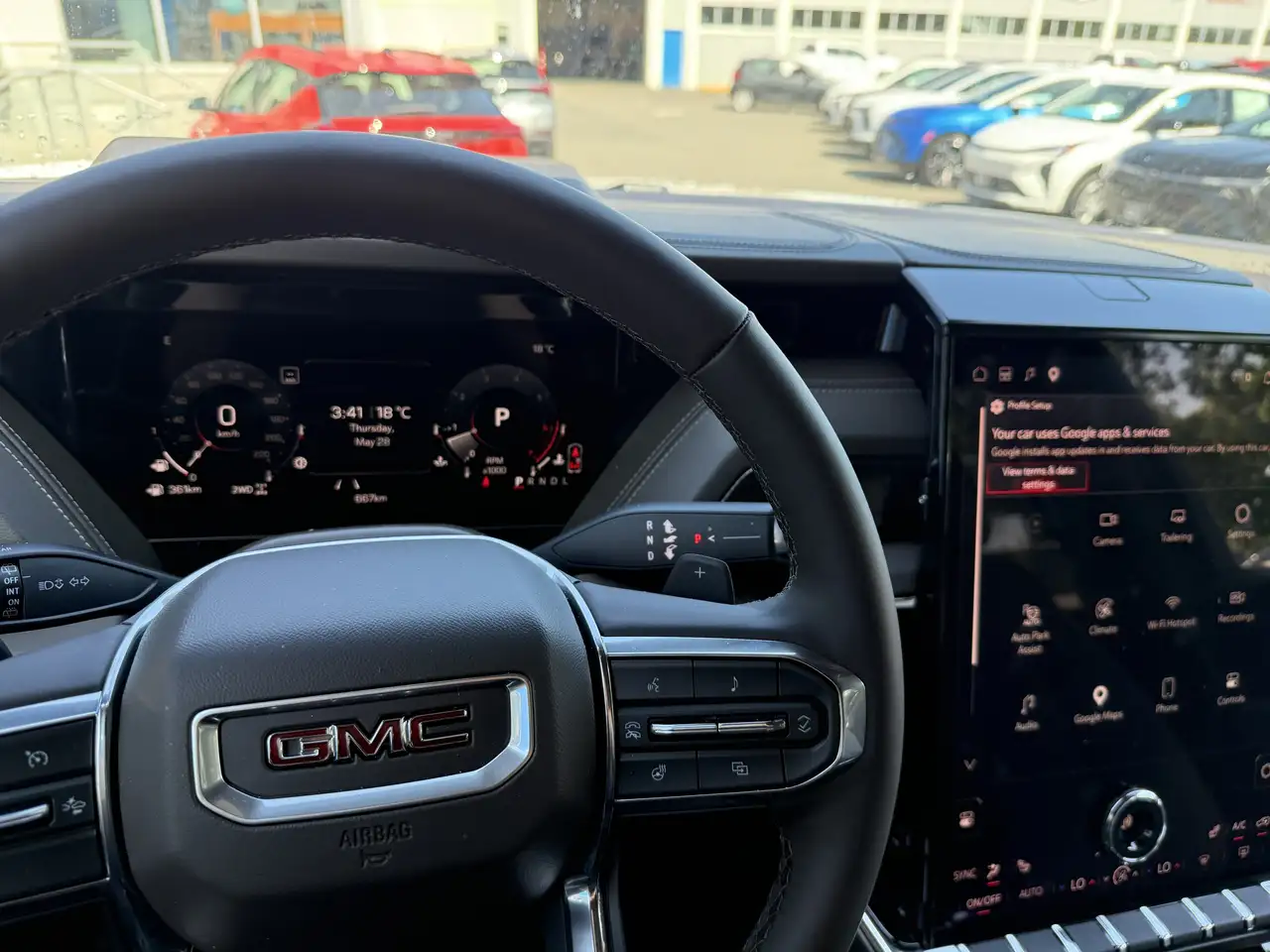 GMC Yukon снимка GMC Yukon