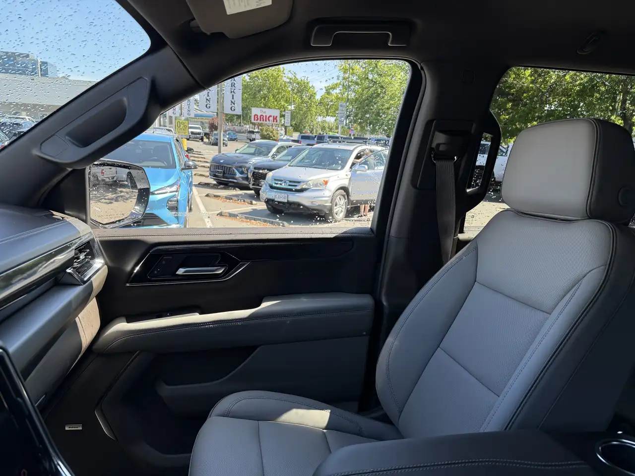 GMC Yukon снимка GMC Yukon