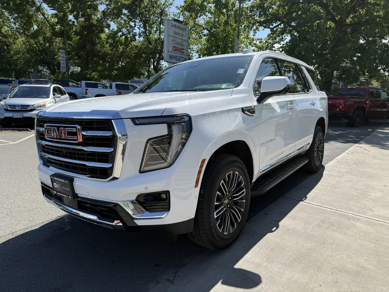 GMC Yukon снимка GMC Yukon