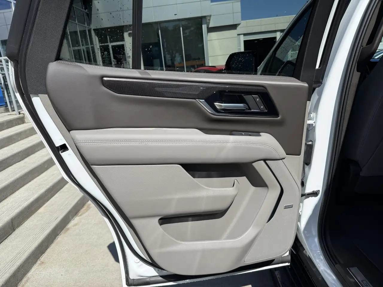 GMC Yukon снимка GMC Yukon