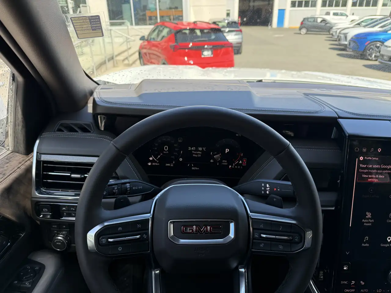 GMC Yukon снимка GMC Yukon