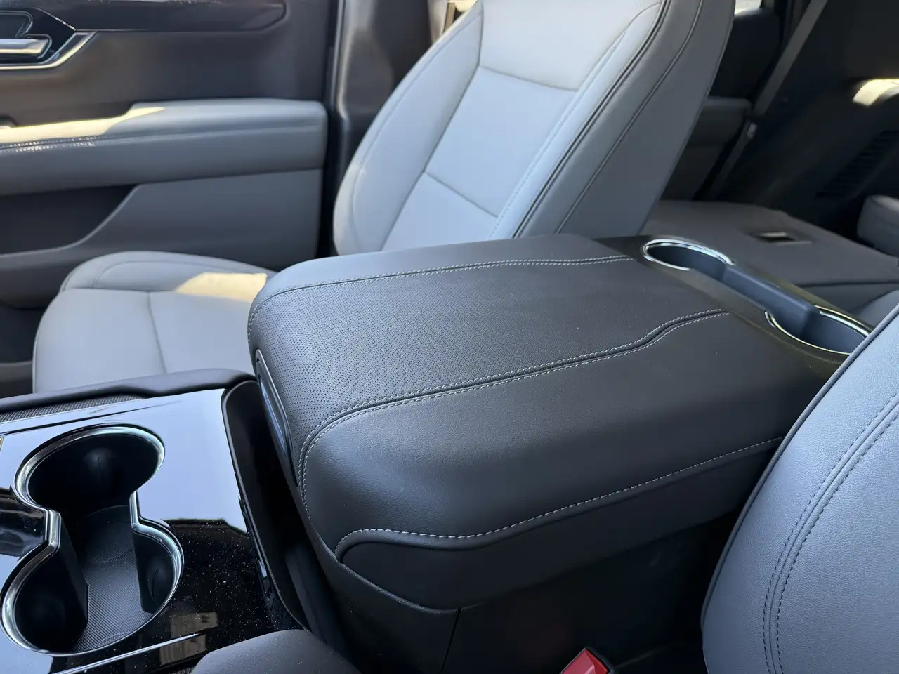 GMC Yukon снимка GMC Yukon