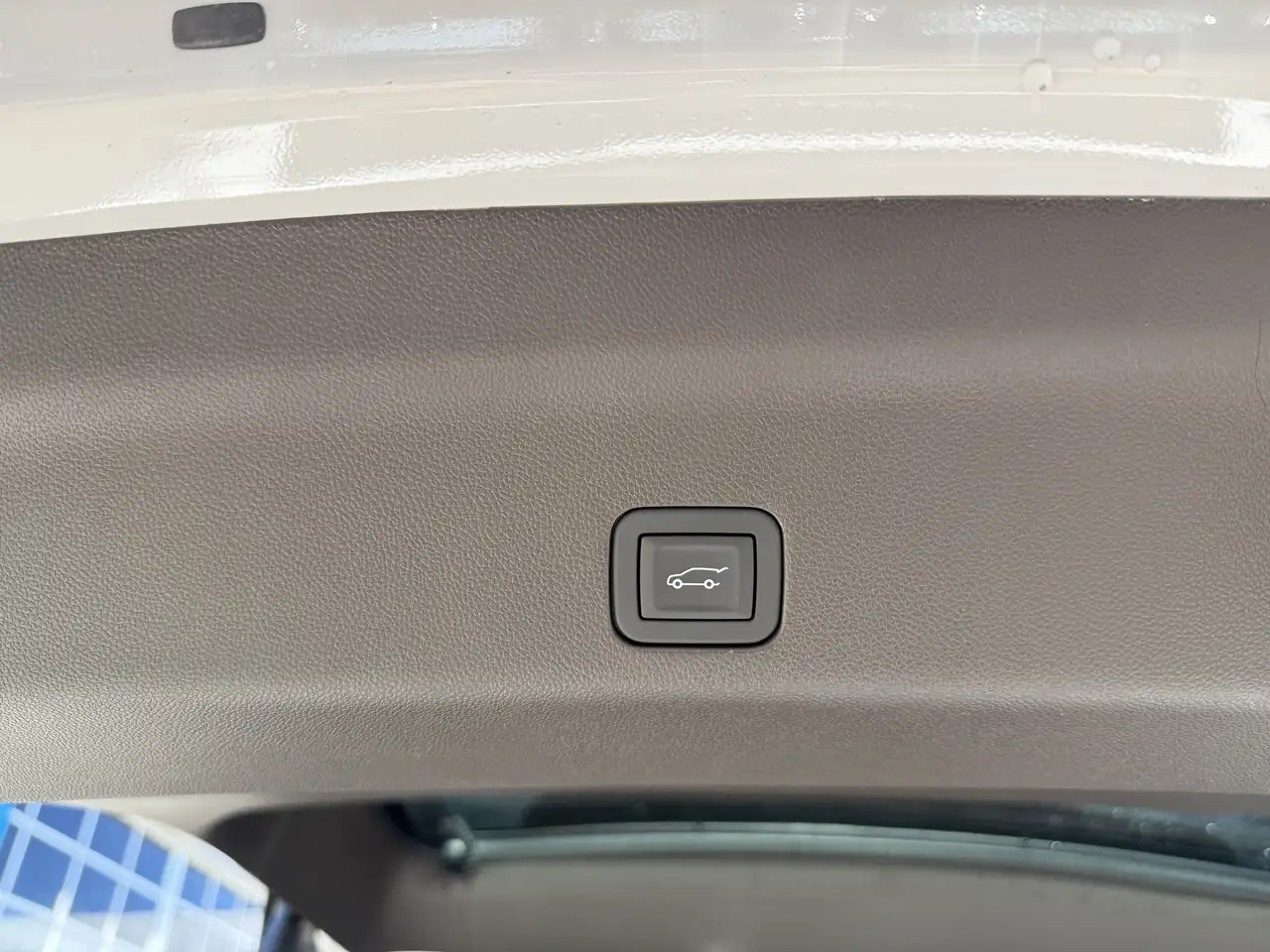 GMC Yukon снимка GMC Yukon