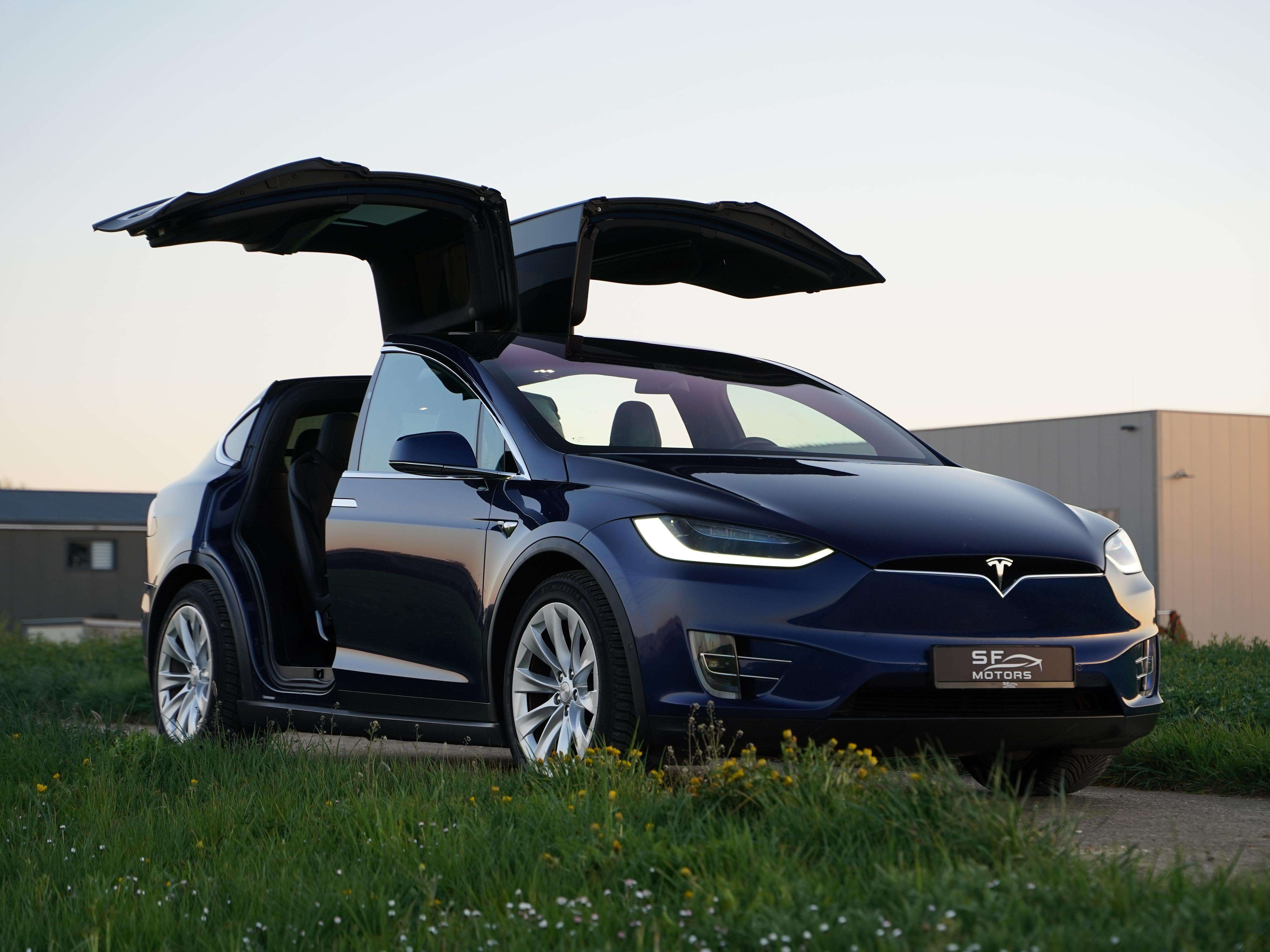 Second hand Tesla Model X electro