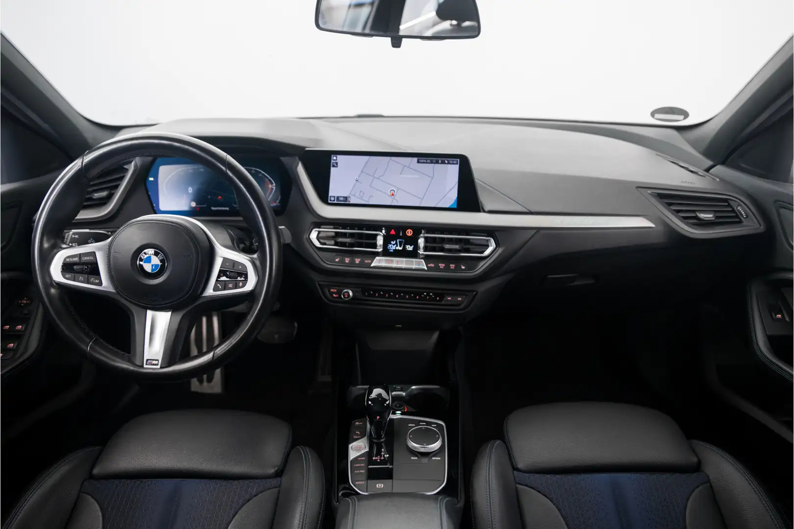 BMW 118 1-serie 118i M-sport Business Edition Sfeerverlich Grijs - 2
