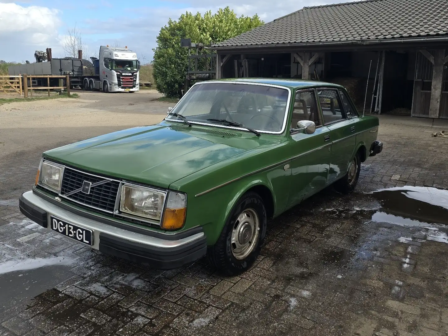 Volvo 244 2.1 Automaat Verde - 1