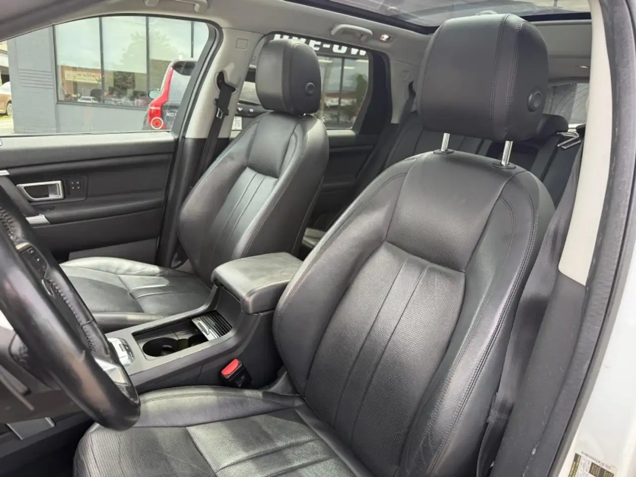 Land Rover Discovery Sport снимка Land Rover Discovery Sport