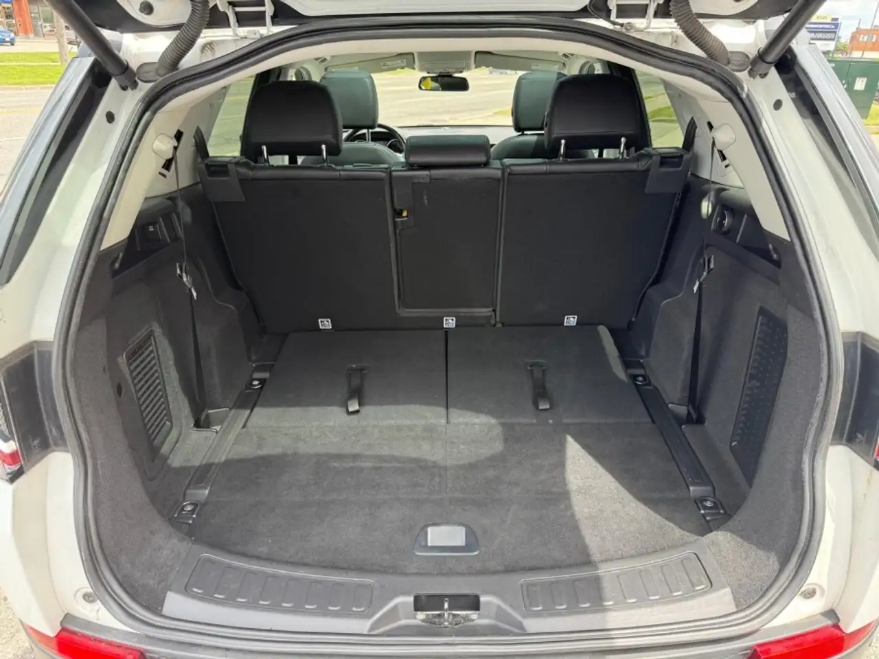 Land Rover Discovery Sport снимка Land Rover Discovery Sport