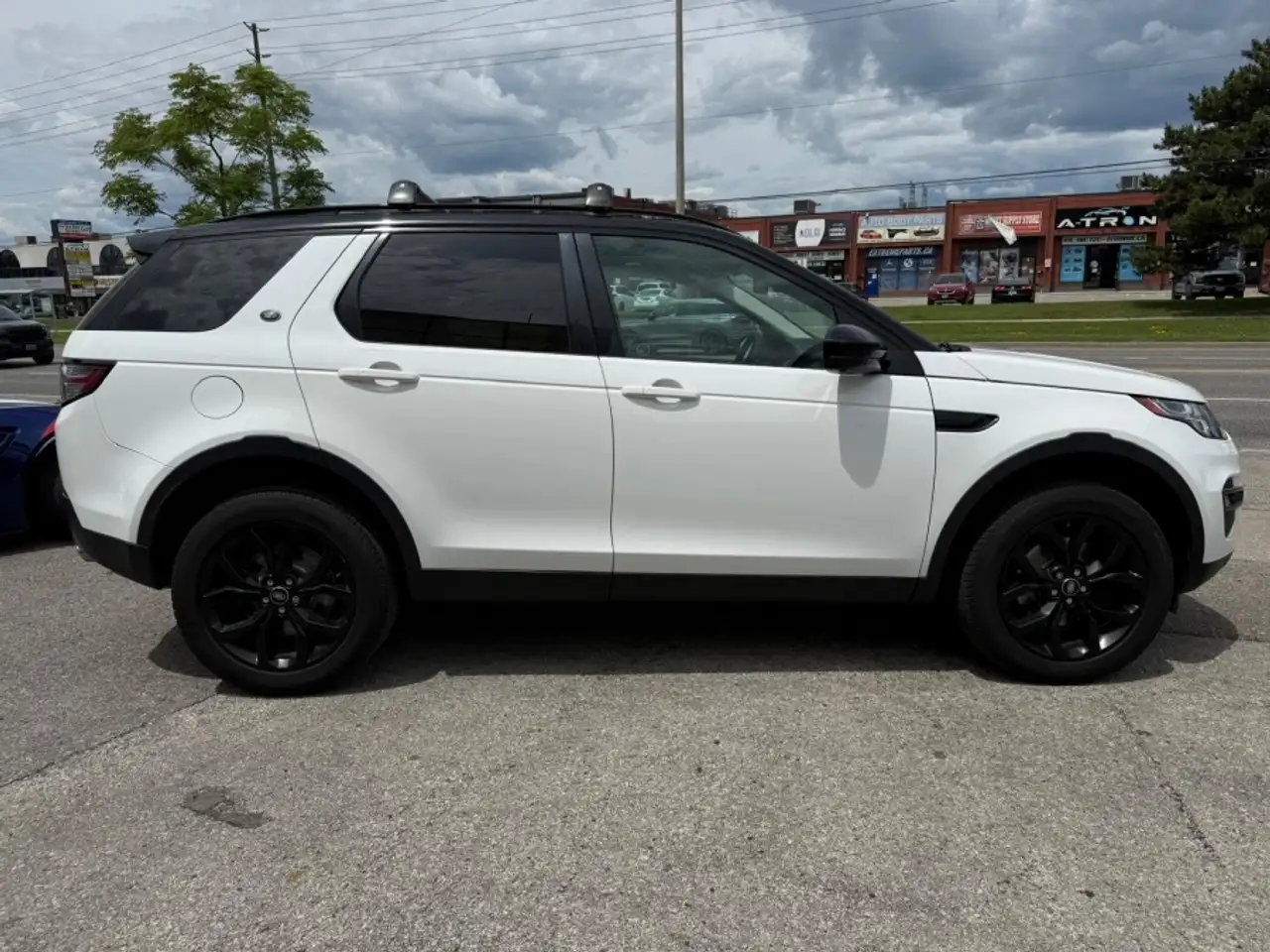 Land Rover Discovery Sport снимка Land Rover Discovery Sport