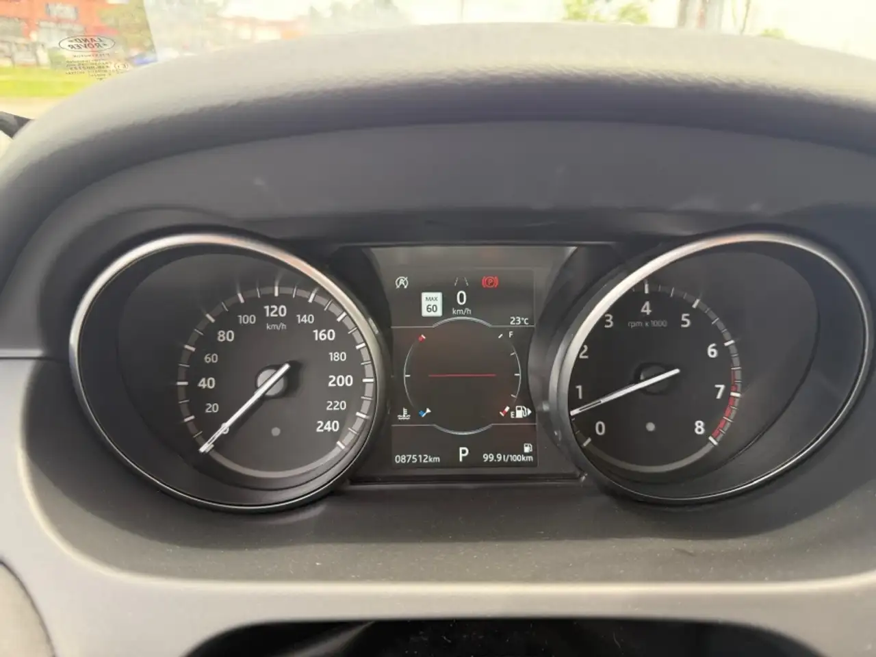 Land Rover Discovery Sport снимка Land Rover Discovery Sport