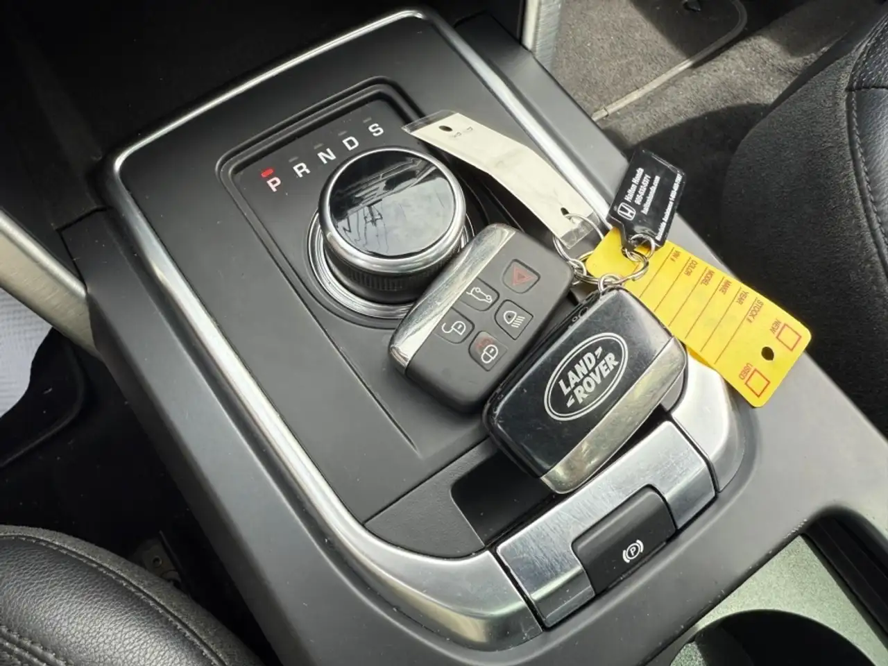 Land Rover Discovery Sport снимка Land Rover Discovery Sport