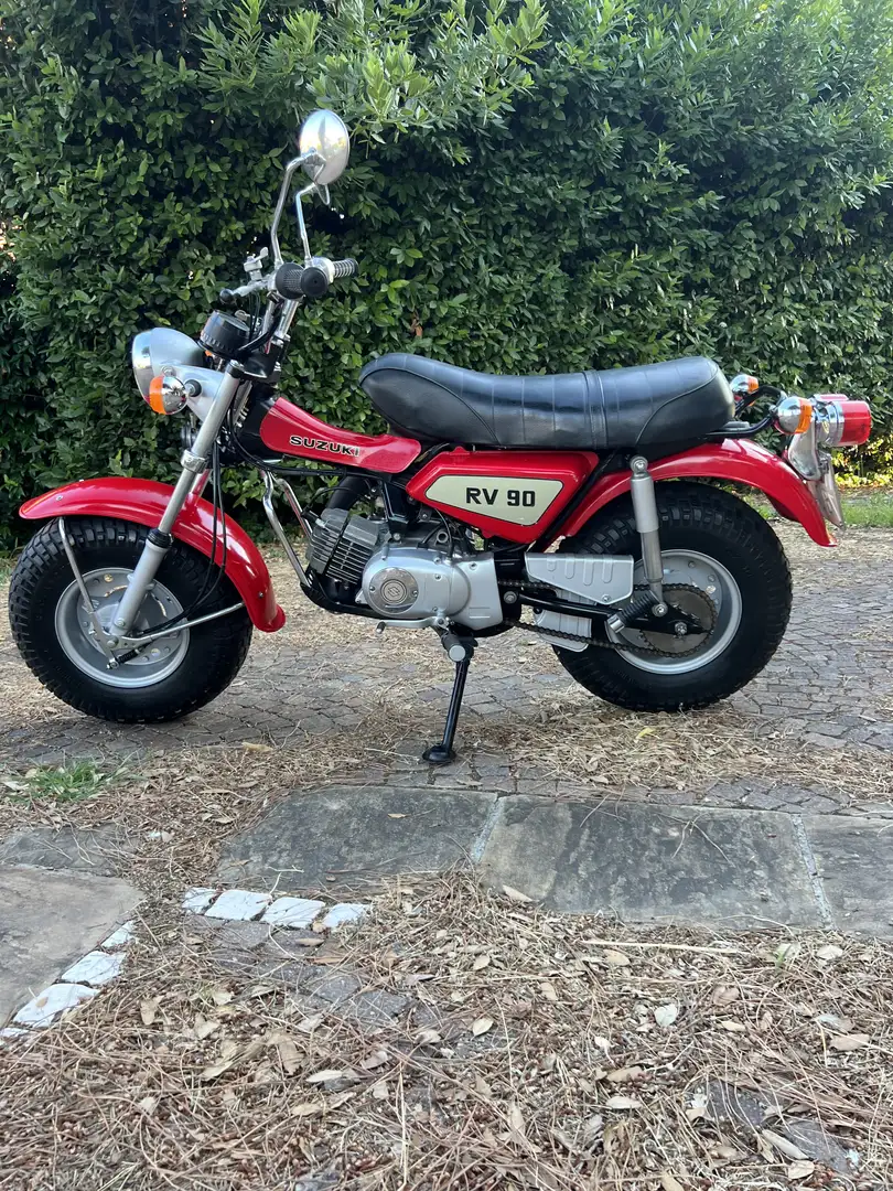 Suzuki RV 90 crvena - 1