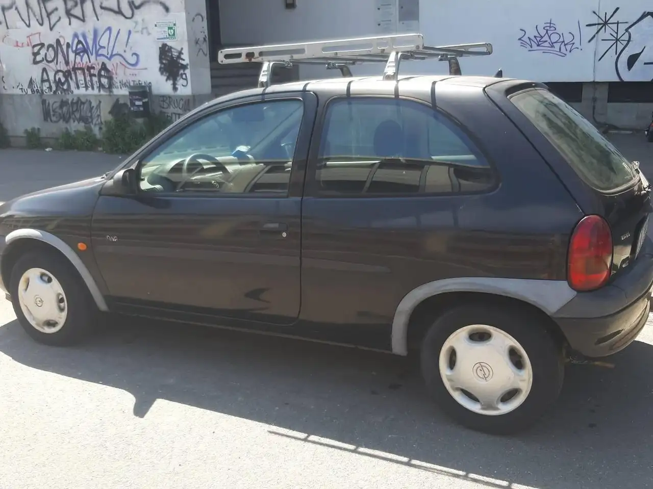 Opel Corsa II 1993 3p 1.0 12v Viva c/airbag 55cv, foto 3