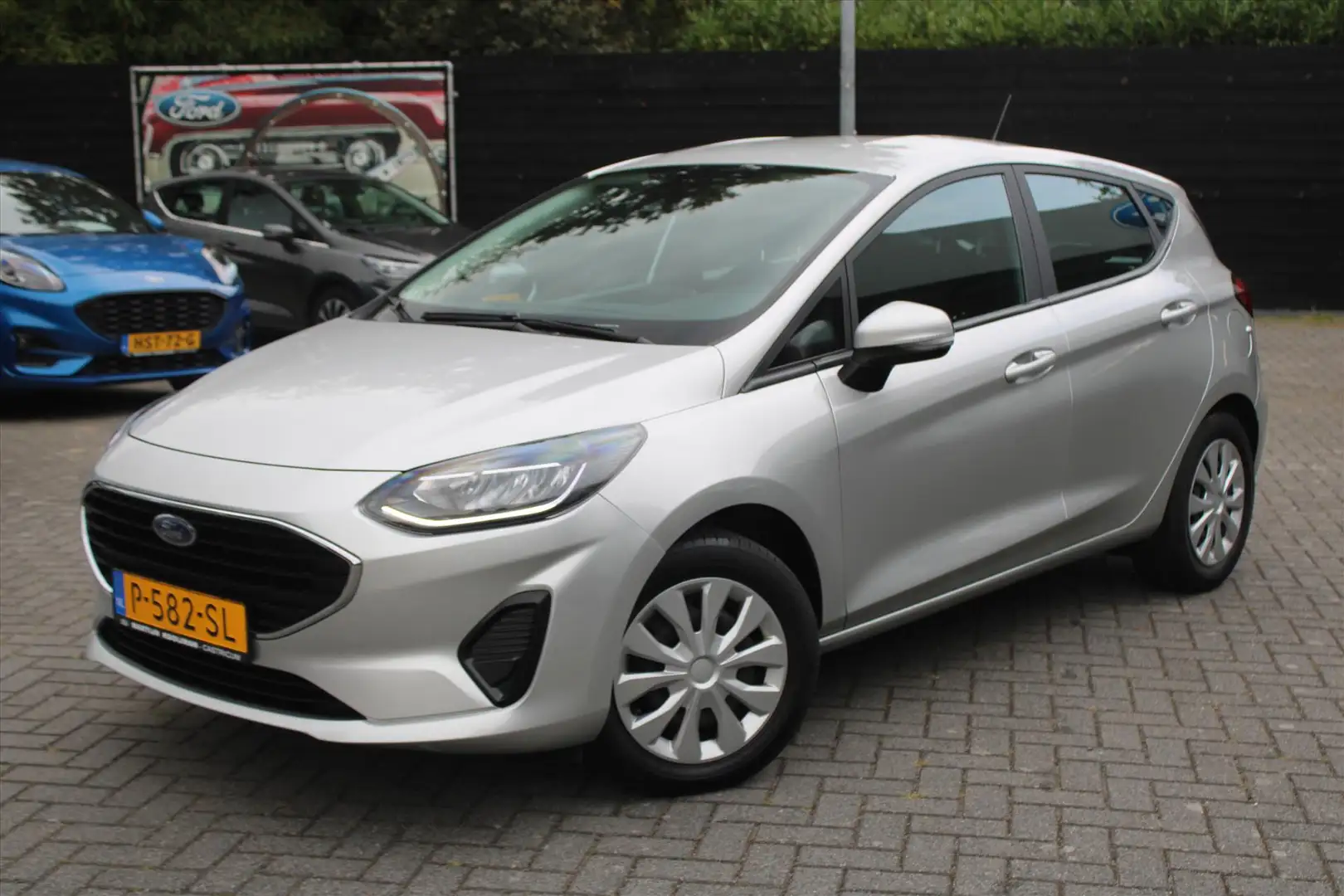 Ford Fiesta 1.0 EcoBoost 100pk 5dr Connected, Winterpack Gris - 1