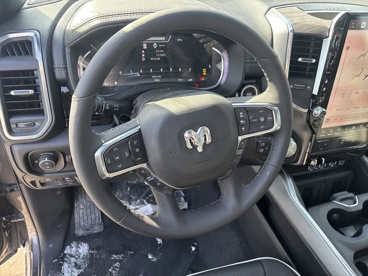 RAM 1500 снимка RAM 1500