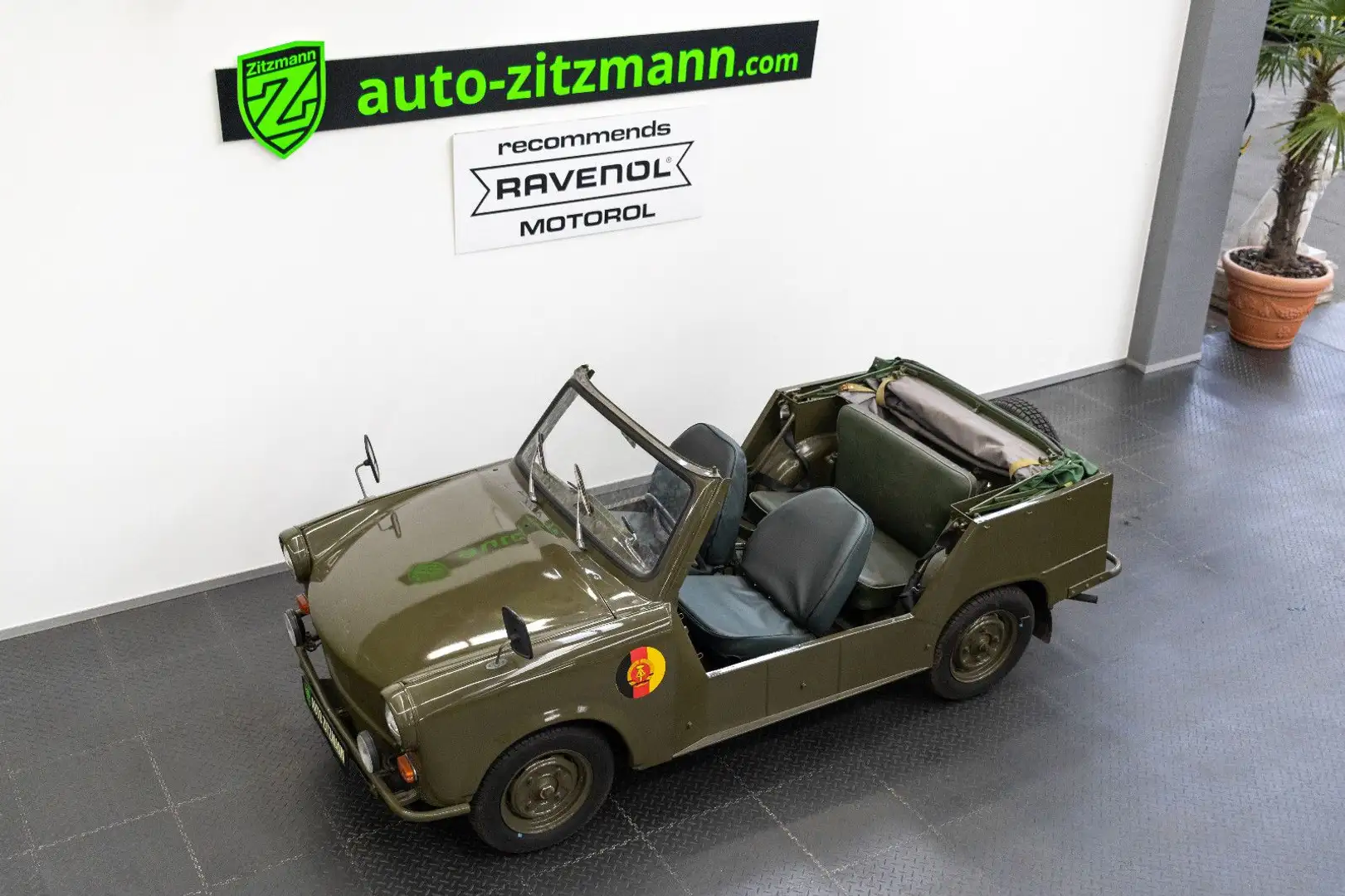 Trabant Sonstige NVA Kübelwagen / CABRIO / SOFT-TOP Grün - 1