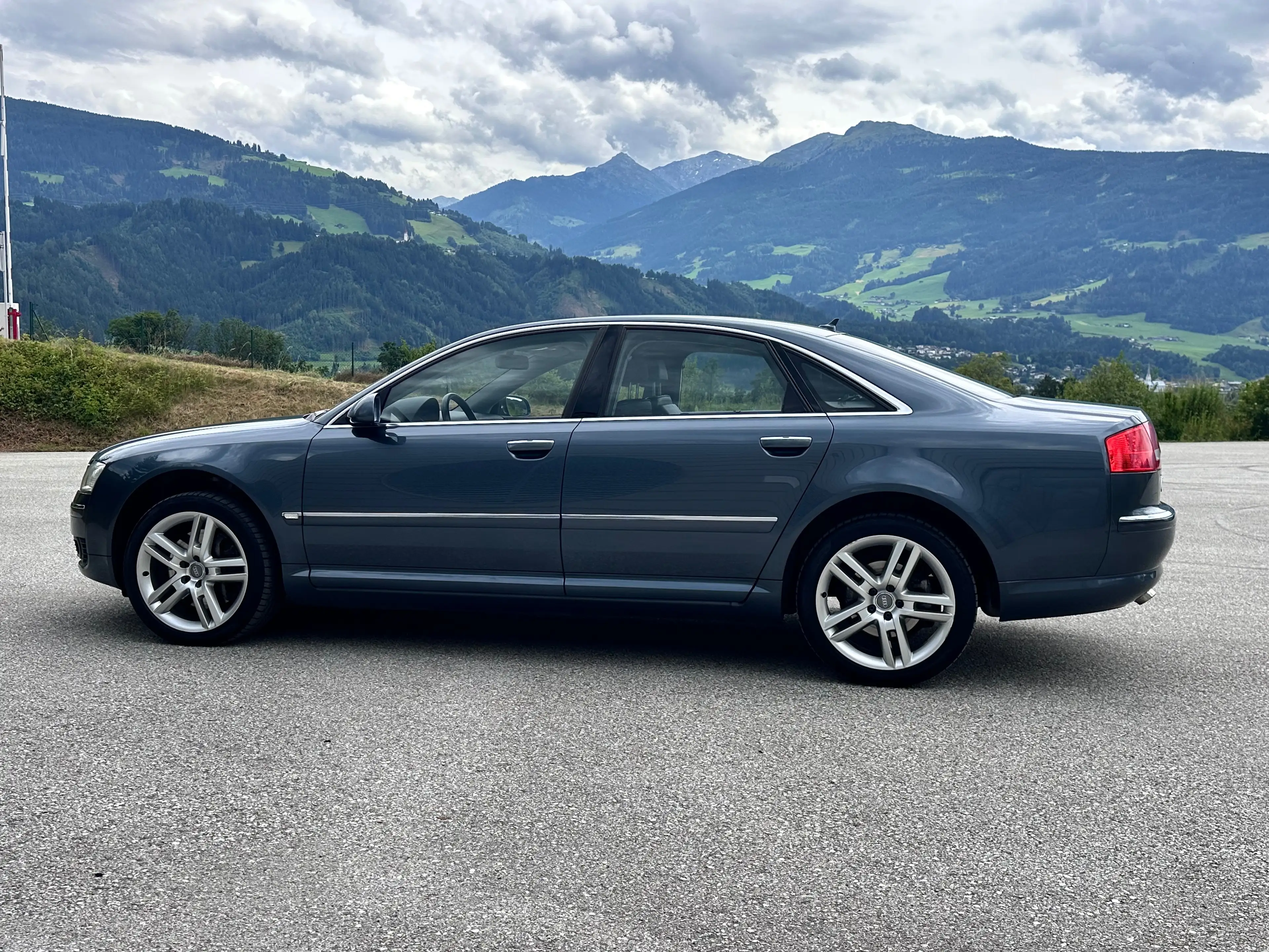 Audi A8 4,2 TDI V8 quattro DPF Tiptronic — photo 10