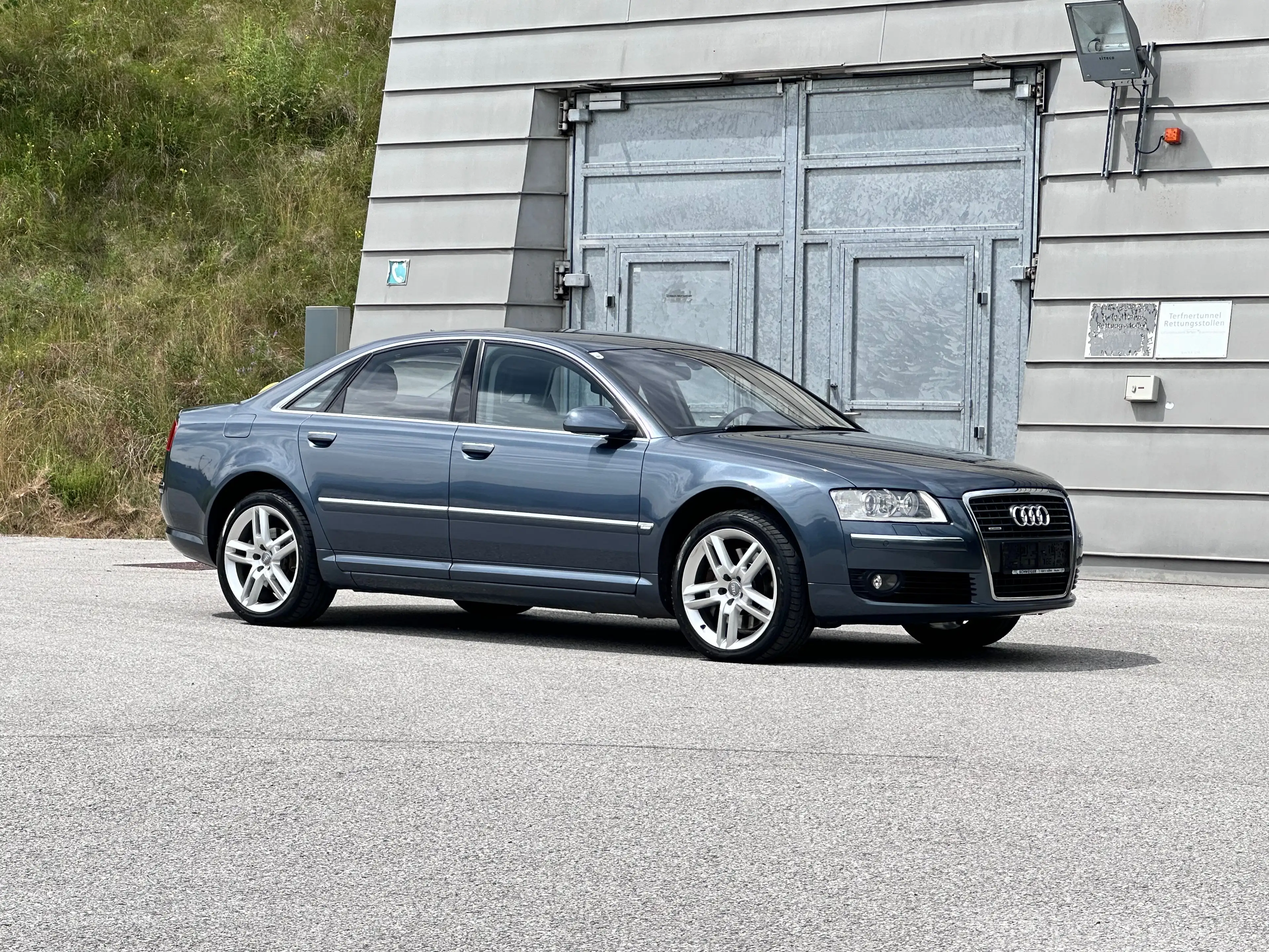 Audi A8 4,2 TDI V8 quattro DPF Tiptronic — photo 2