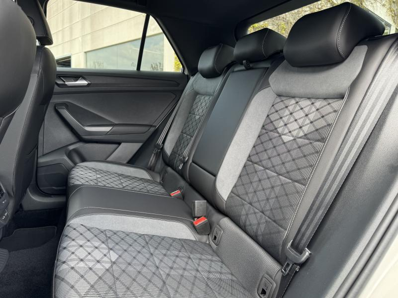 Volkswagen T-Roc R-LINE — photo 14