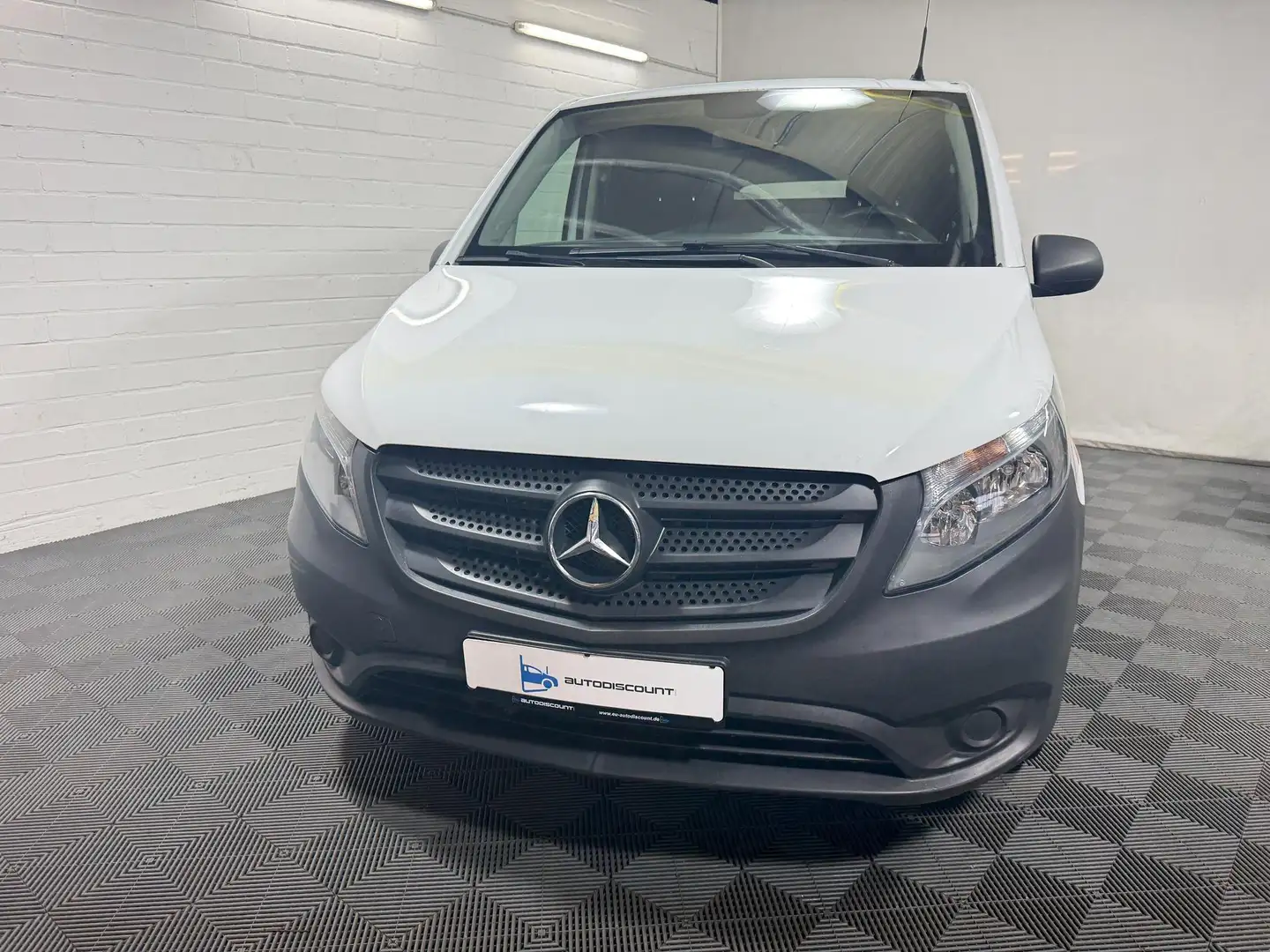 Mercedes-Benz Vito 114 CDI RWD lang Klima Temp. Standh. NAVI AHK 1... Weiß - 2
