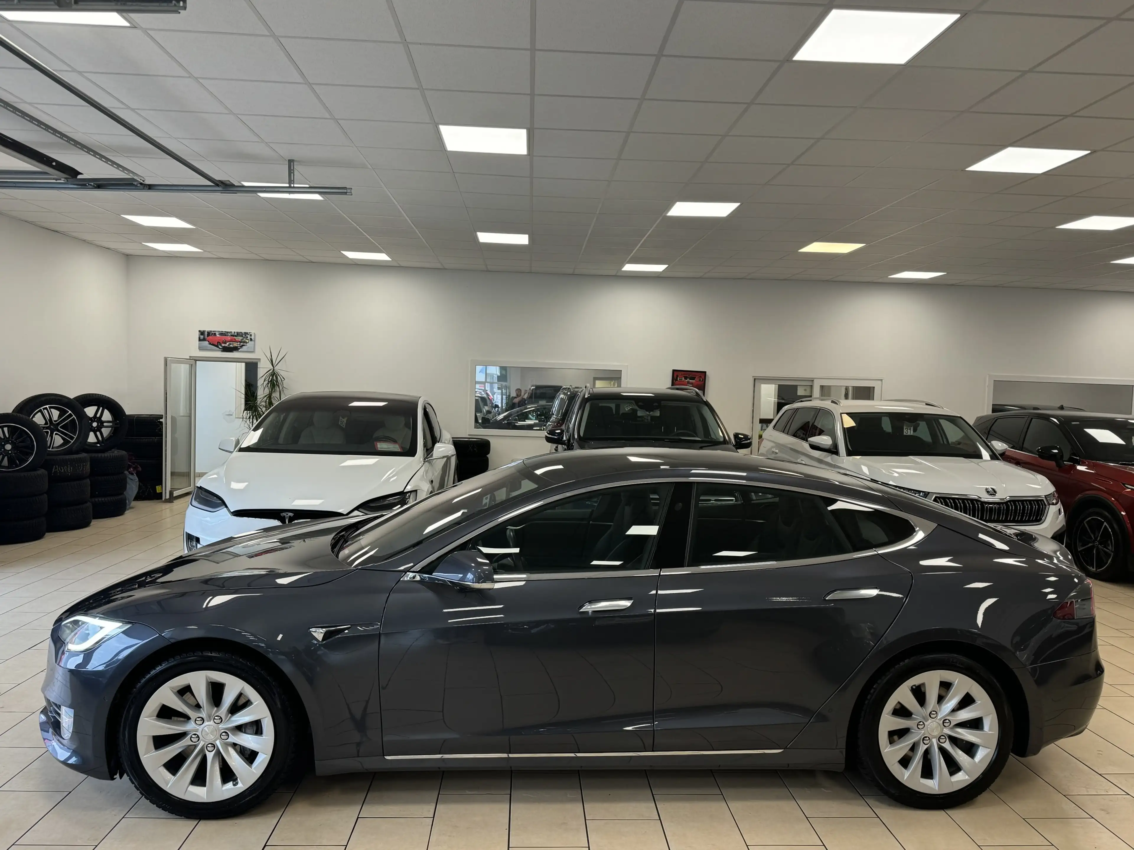 Tesla Model S 75D Komfort Autopilot 3.0 Pano LED ACC — photo 9