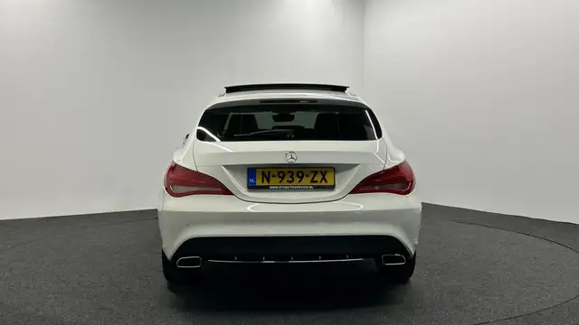 Mercedes-Benz 250 view 7
