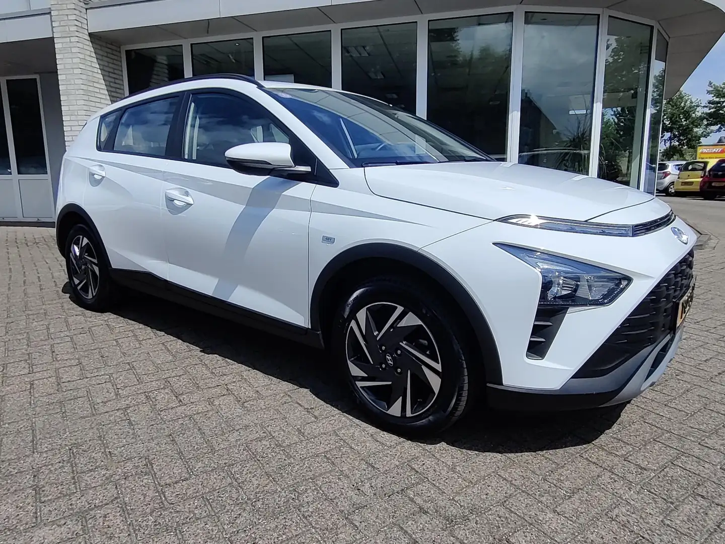 Hyundai BAYON 1.0 T-GDI Comfort / CARPLAY / AIRCO/ LM VELGEN! Wit - 2