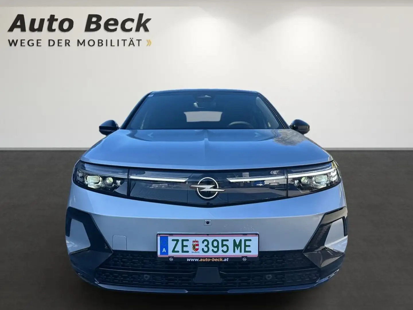 Opel Grandland Electric 73kWh AWD Ultimate Silber - 2